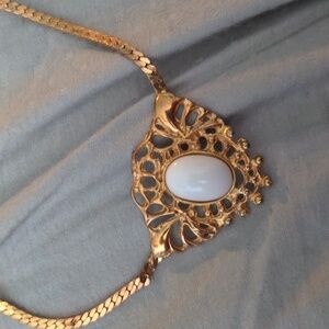 Antique Gold Tone Pendant Necklace